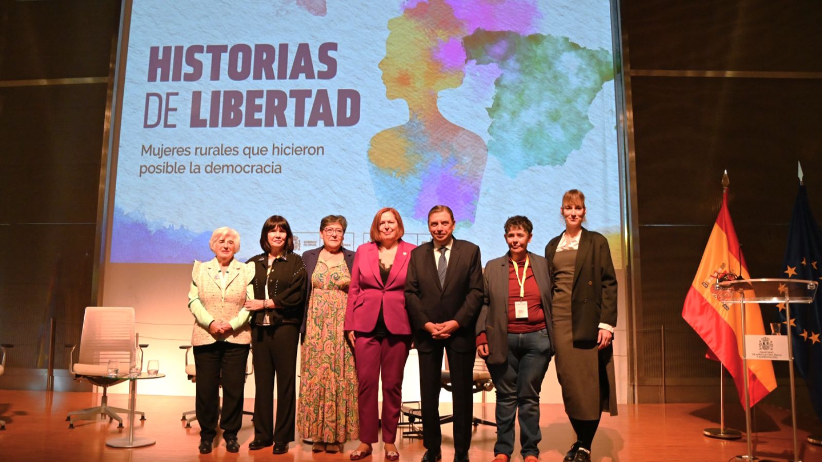 Imagen Luis Planas reivindica el papel de las mujeres rurales en la construcción de la democracia y la igualdad